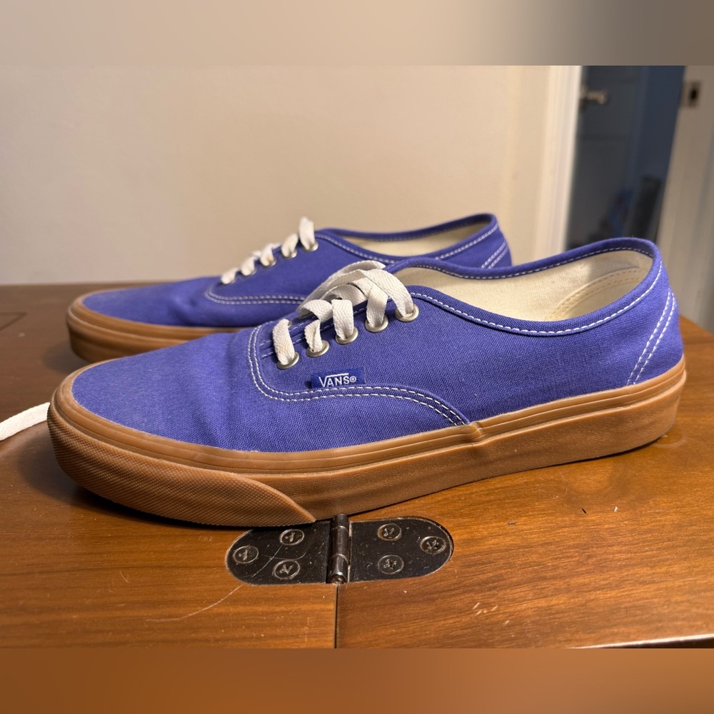 Vans Authentic blue with gumsole